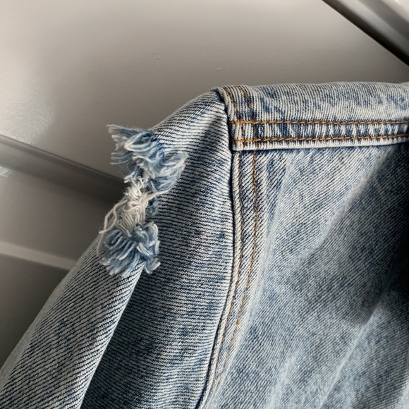 DISTRESSED Light Blue Button Front JEAN JACKET - Picture 6 of 9